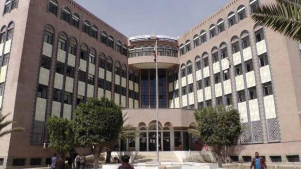 وزارة الصناعة تلغي وكالات التجار المتلاعبين بالمواد الغذائية