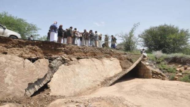 محافظ صنعاء يطلع على أضرار السيول بالحيمة الداخلية