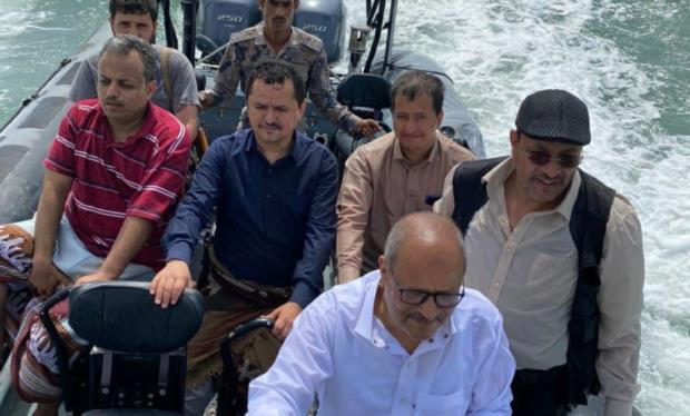 النعيمي يشيد بالجهوزية العالية  للقوات المسلحة والأمن المرابطين في الحديدة