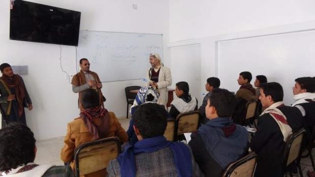 محافظ صعدة يطلع على سير العملية التعليمية بفرع الأكاديمية العليا للقرآن الكريم وعلومه