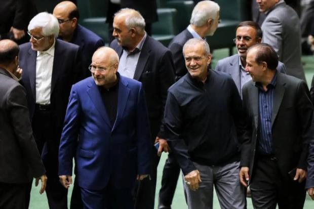 قاليباف وبزشكيان يردون على ترامب: كلنا ثورويون ولا وجود لمتشددين أو معتدلين في إيران