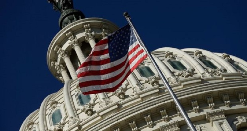 مجلة أمريكية تكشف عن صراع عميق داخل الإدارة الأمريكية على خلفية اختطاف الرئيس الفنزويلي