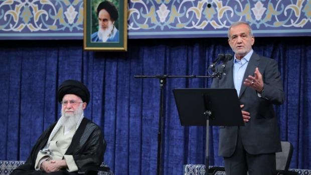 بزشكيان: نعتبر مهاجمة القائد خامنئي حرباً شاملة ضد الأمة الإيرانية