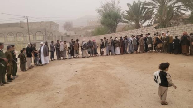 مارب.. قيادة أمن ماهلية تزور المرابطين في النقاط الأمنية بمناسبة عيد الفطر المبارك