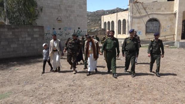 مدير أمن محافظة ريمة يتفقد المراكز الامتحانية والصيفية ويطلع على الانضباط الوظيفي
