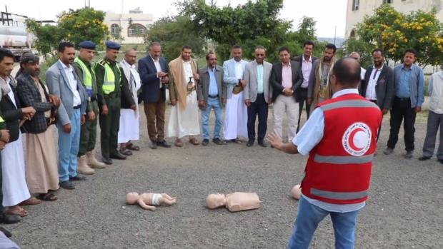 ذمار.. اختتام دورة تدريبية لموظفي مؤسسة المياه في مجالات الدفاع المدني والإنقاذ