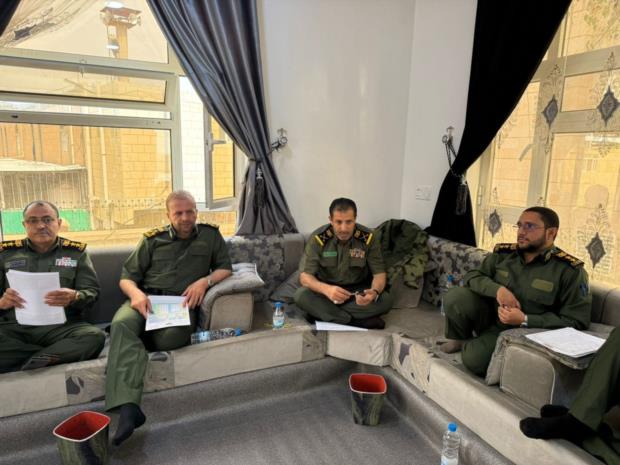 مدير أمن أمانة العاصمة يرأس اجتماعاً لتقييم الأداء الأمني وتعزيز كفاءة العمل بمديرية السبعين 
