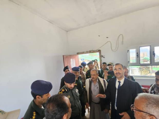 مدير عام أمن ذمار يفتتح مبنى إدارة أمن مديرية مغرب عنس بعد تأهيله