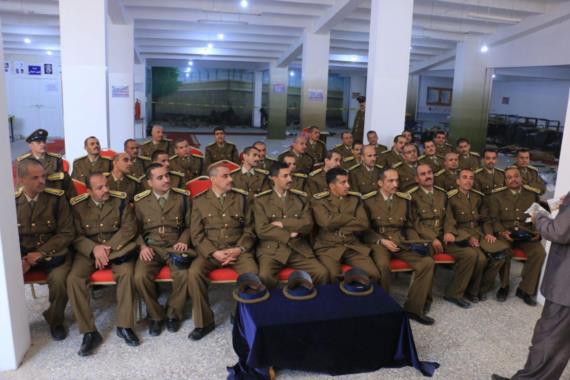 الأفعال الموجبة للحرمان من الإجازة الأسبوعية لمدة لا تزيد عن أسبوعين .

